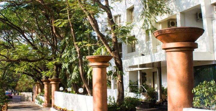 Hotel Phoenix Koregaon Park Pune Exterior foto