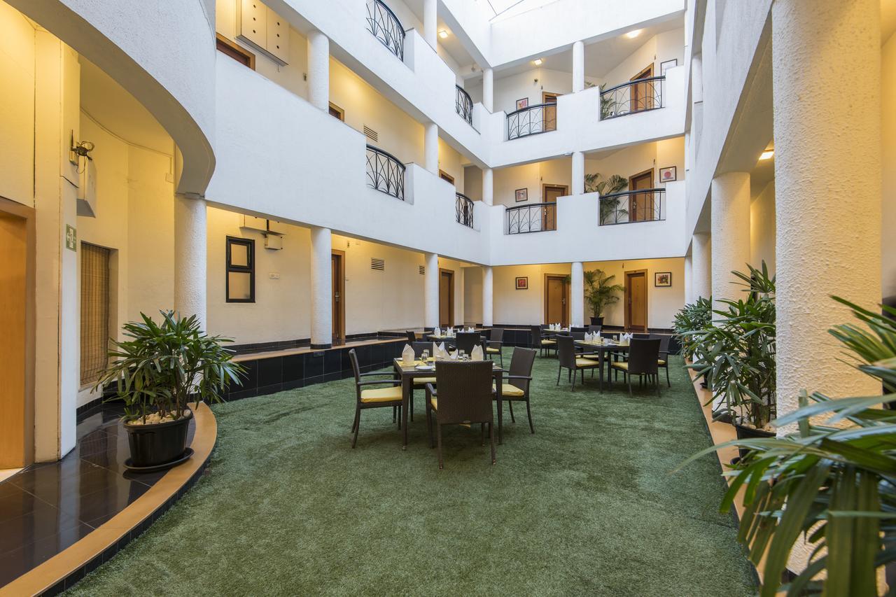 Hotel Phoenix Koregaon Park Pune Exterior foto