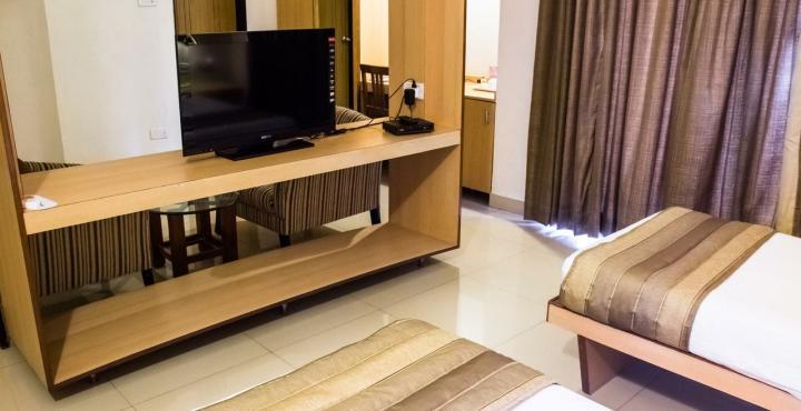 Hotel Phoenix Koregaon Park Pune Exterior foto